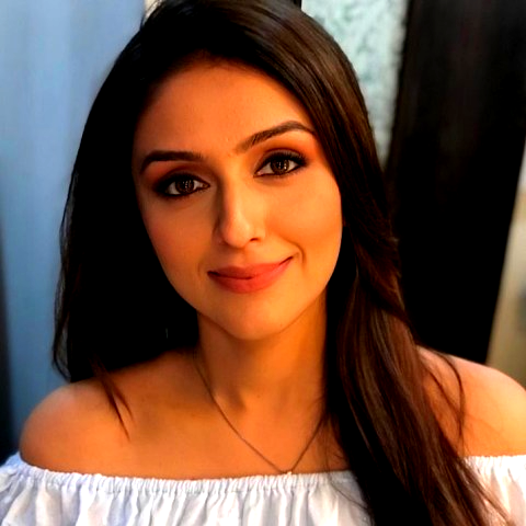 Aarti Chhabria biography