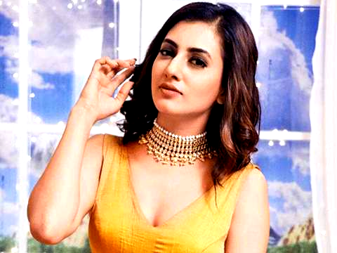 Additi Gupta biography