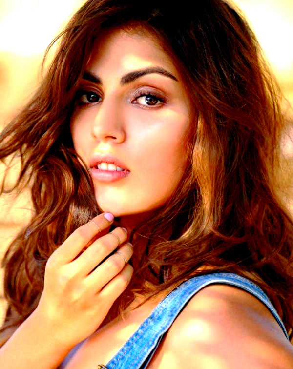 Rhea Chakraborty biography